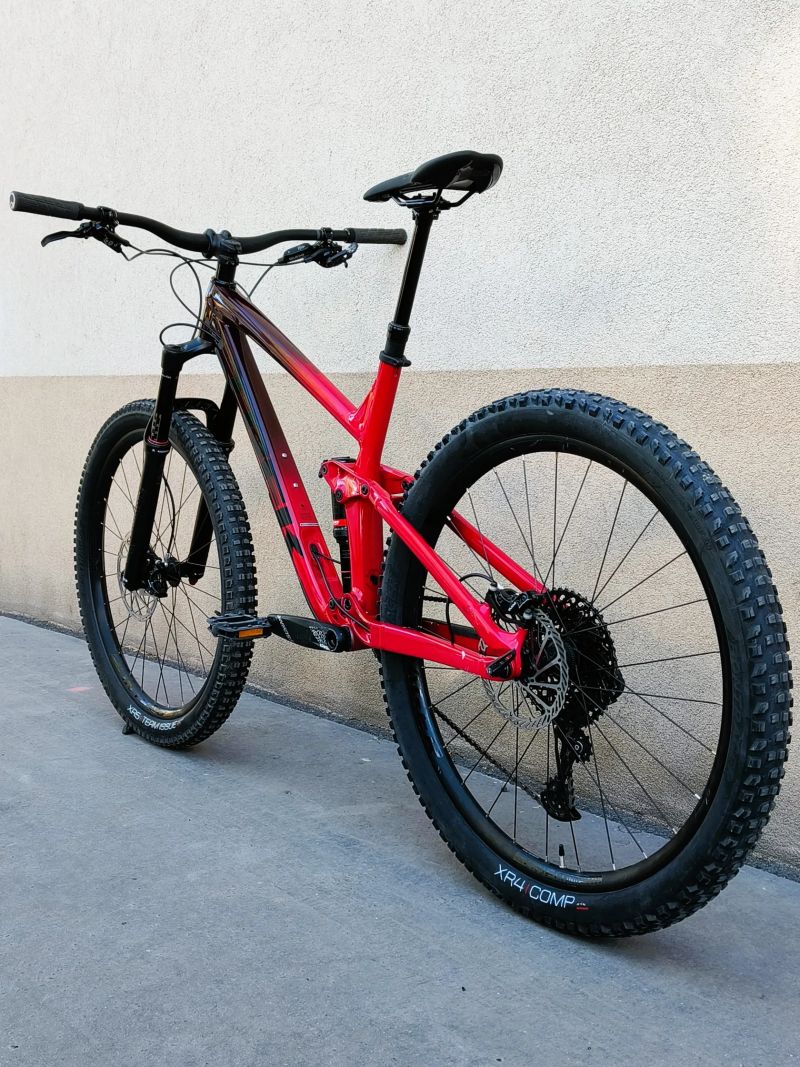 Trek SLASH 8 vel. L 29", zdvihy 160/160 mm