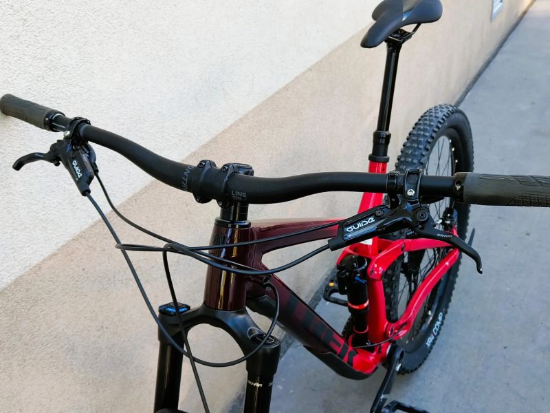 Trek SLASH 8 vel. L 29", zdvihy 160/160 mm