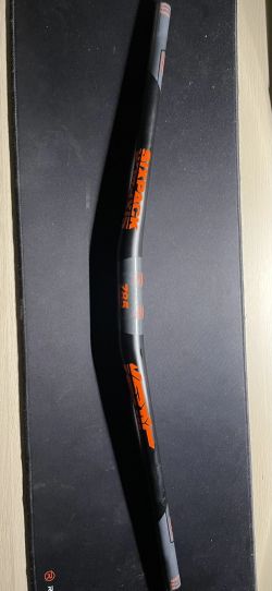 Karbonová říditka sixpack millenium