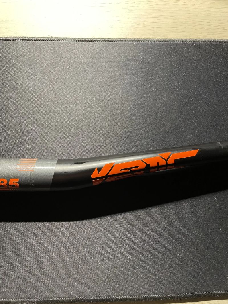 Karbonová říditka sixpack millenium