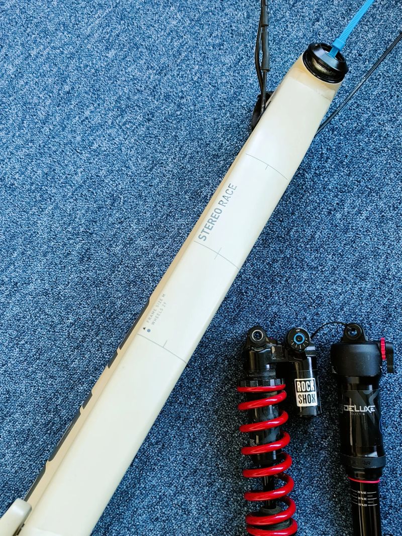 RÁM Cube Stereo 170R Race vel. M 29" 2022 zdihy 170/170 mm