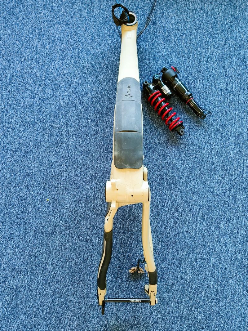 RÁM Cube Stereo 170R Race vel. M 29" 2022 zdihy 170/170 mm