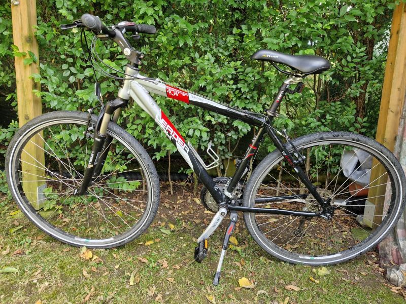 Trekové kolo Leader Fox vel. L