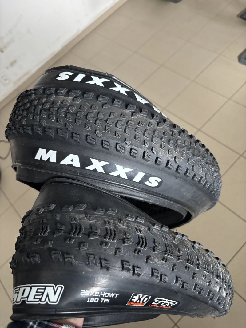 Maxxis Aspen + RekonRace