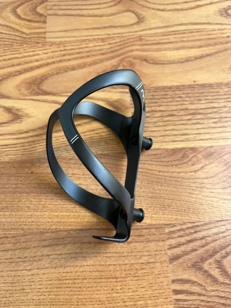 Prodám BBB BBC-37 FiberCage Bottle cage