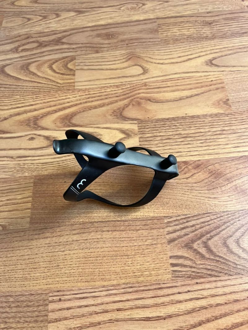 Prodám BBB BBC-37 FiberCage Bottle cage