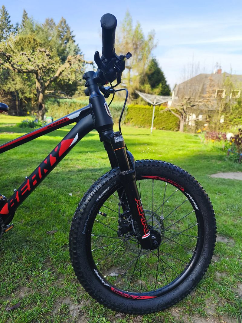 Prodám dětské kolo beany blastere - Red