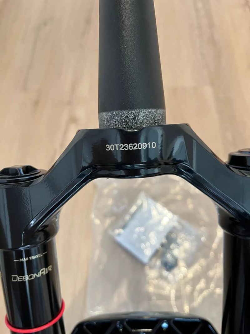 Nové Rock Shox ZEB 170 mm - 29