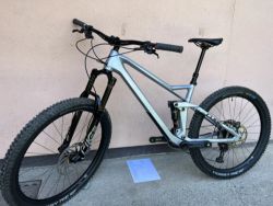 Nový Cube Stereo 140 HPC SL Carbon