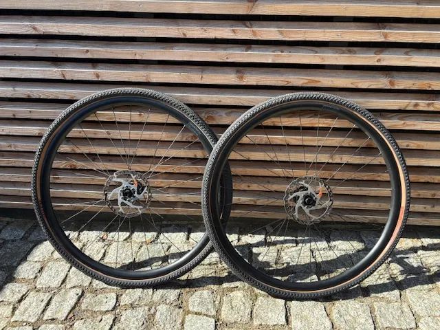 Zapletena kola Alexrims gravel