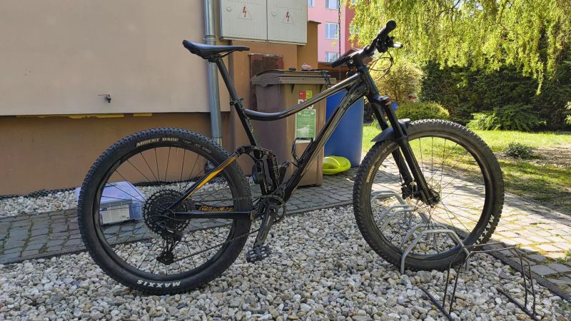 Málo jetý (Giant) Liv Embolden 2