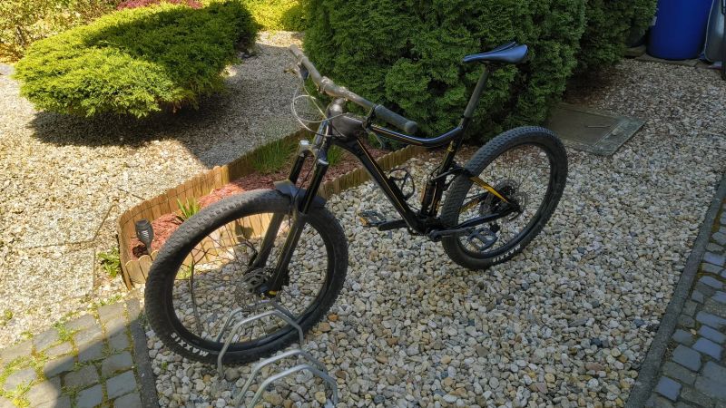 Málo jetý (Giant) Liv Embolden 2