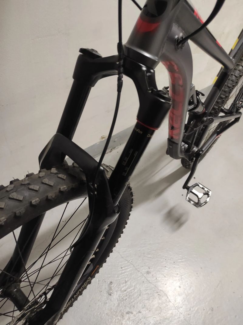 Celoodpružené kolo 29 Kellys Thorx 10 (L)