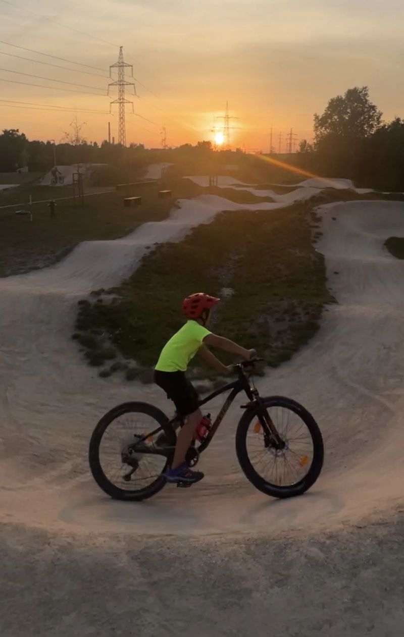 Orbea Laufey H20 24” – trail bike / vzduchová vidlice / teleskopická sedlovka