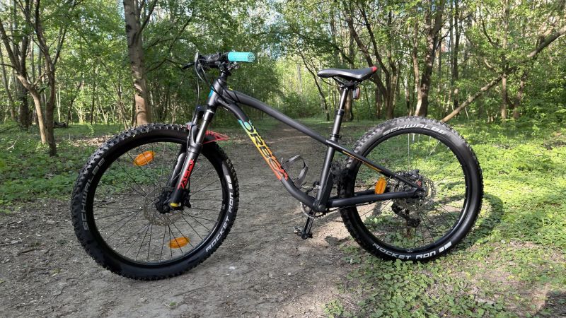 Orbea Laufey H20 24” – trail bike / vzduchová vidlice / teleskopická sedlovka