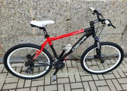 DEMA RAVEO 26" ALIVIO 3x8/KOTOUČE HAYES - velikost M