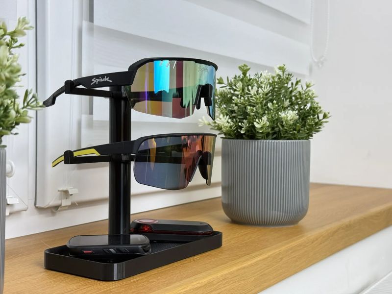 Stojánek na 2 cyklistické brýle