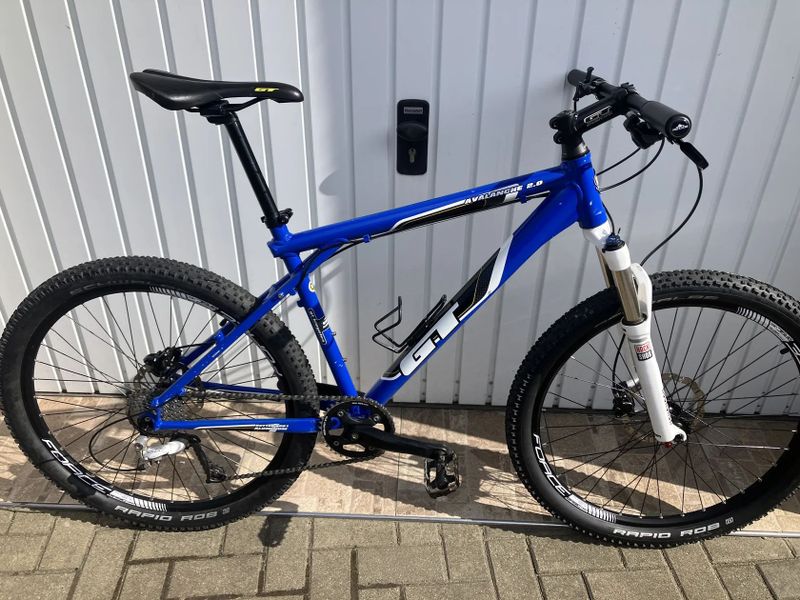 GT PRO MALÉ ZÁVODNÍKY