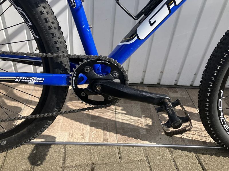 GT PRO MALÉ ZÁVODNÍKY