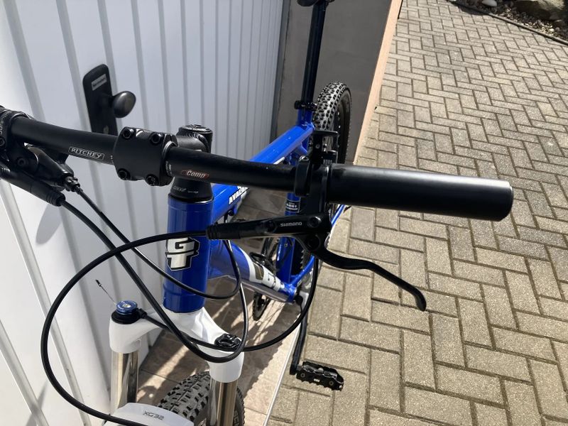 GT PRO MALÉ ZÁVODNÍKY