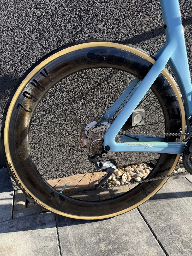 Canyon Aeroad CF SL 8 Disc