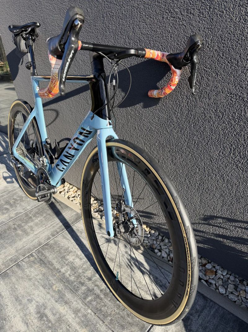Canyon Aeroad CF SL 8 Disc
