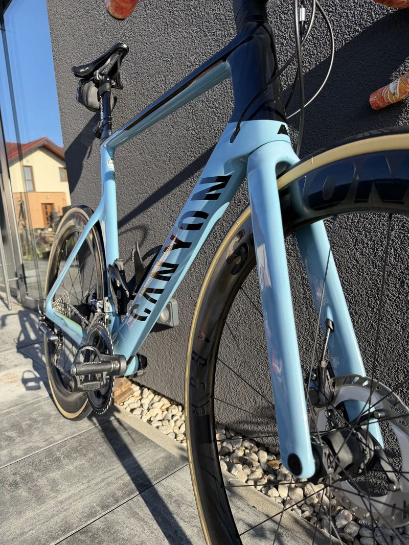 Canyon Aeroad CF SL 8 Disc