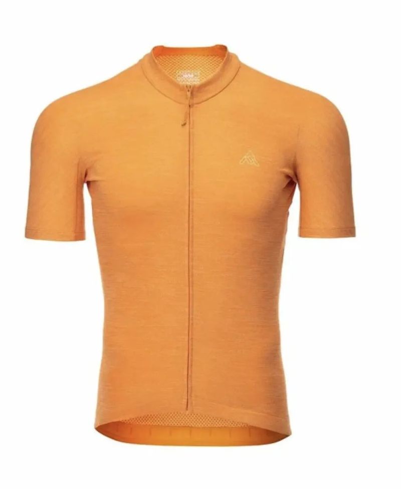 7Mesh cyklistické kraťasy a dresy