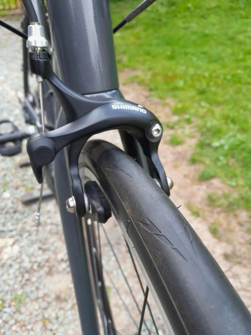 Silniční kolo Lapierre r. 2024 s koly DT Swiss 1600 g