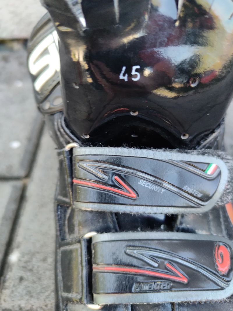 Sidi carbon 400,-