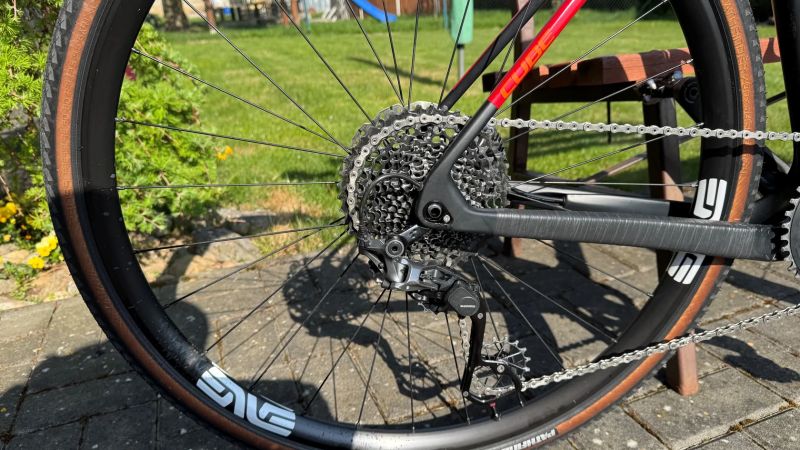 Gravel kolo Cube Nuroad C:62 Pro carbon´n´red 2022