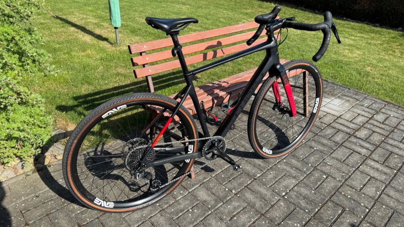 Gravel kolo Cube Nuroad C:62 Pro carbon´n´red 2022