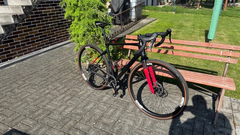 Gravel kolo Cube Nuroad C:62 Pro carbon´n´red 2022