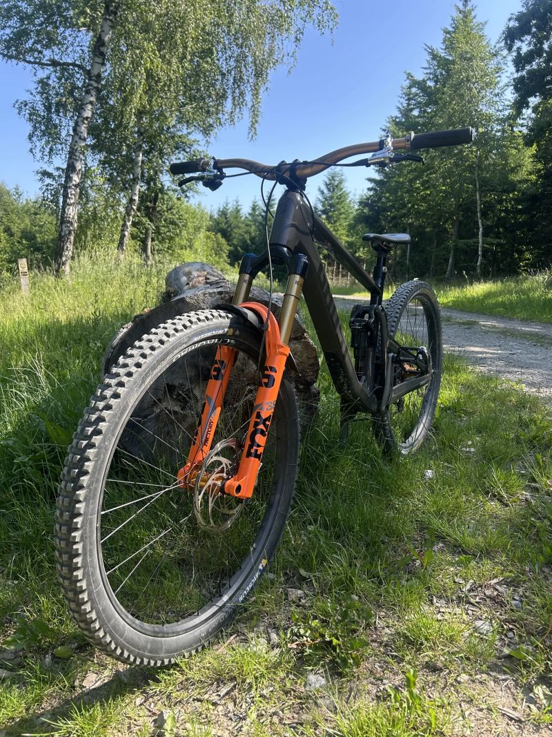 Ghost Riot AM CF, čti inzerát :)