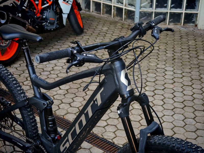 Scott Strike 920 e ride