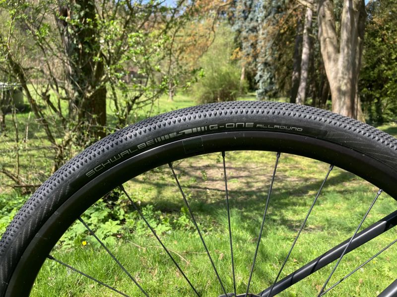 Cube Nuroad C:62 Pro carbon vel. 53 (S)