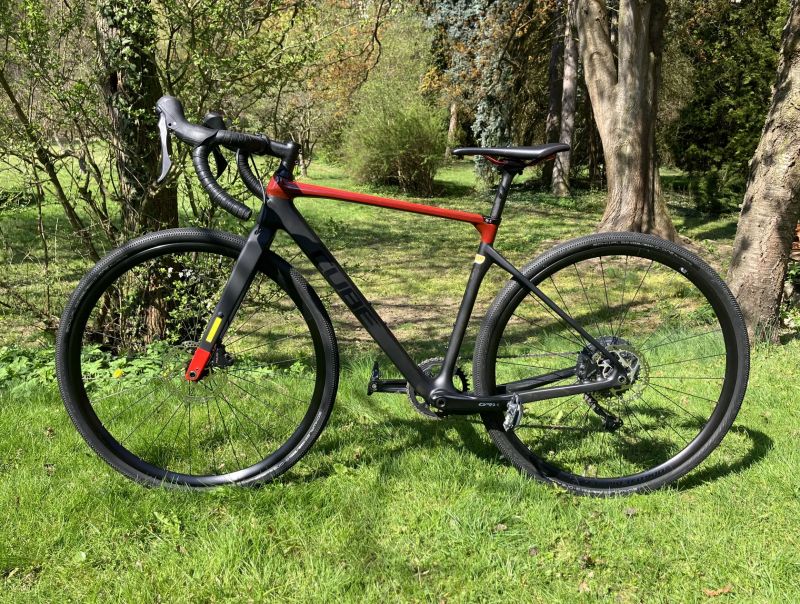 Cube Nuroad C:62 Pro carbon vel. 53 (S)