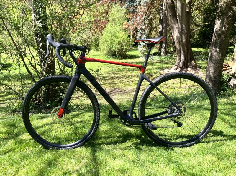 Cube Nuroad C:62 Pro carbon vel. 56 (M)