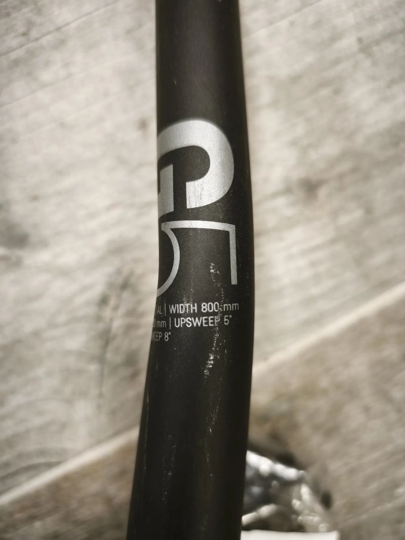 řídítka a představce Canyon G5 Enduro