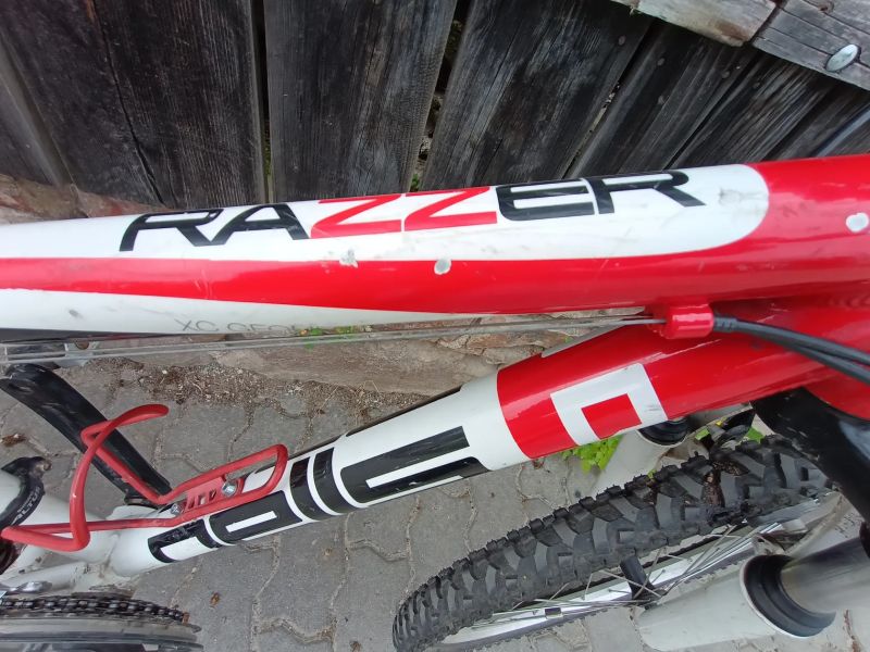 Pells Razzer 24 Replica