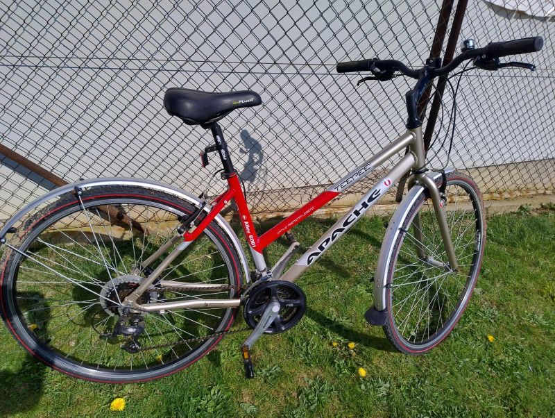 Dámské kolo Apache Teepee