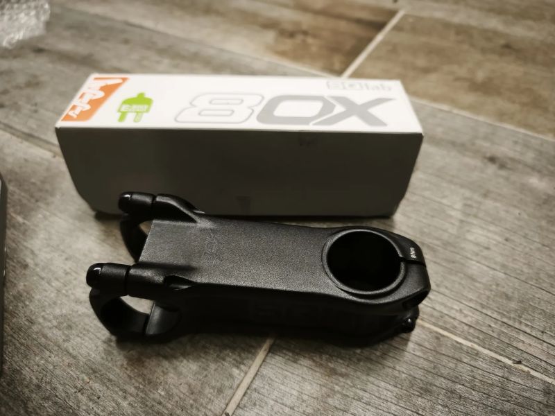 řídítka gripy představec SQlab