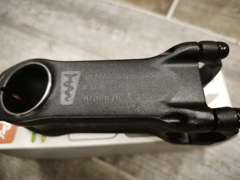 řídítka gripy představec SQlab