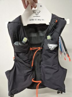 Batoh Dynafit Ultra 12 velikosti M/L a XL