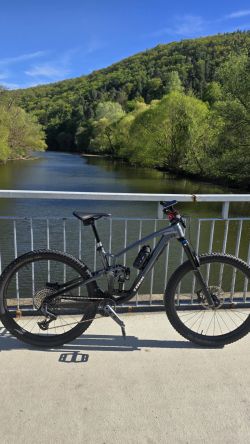 Trek Fuel Ex 8 Gen 6 GX AXS Reverb AXS (L)