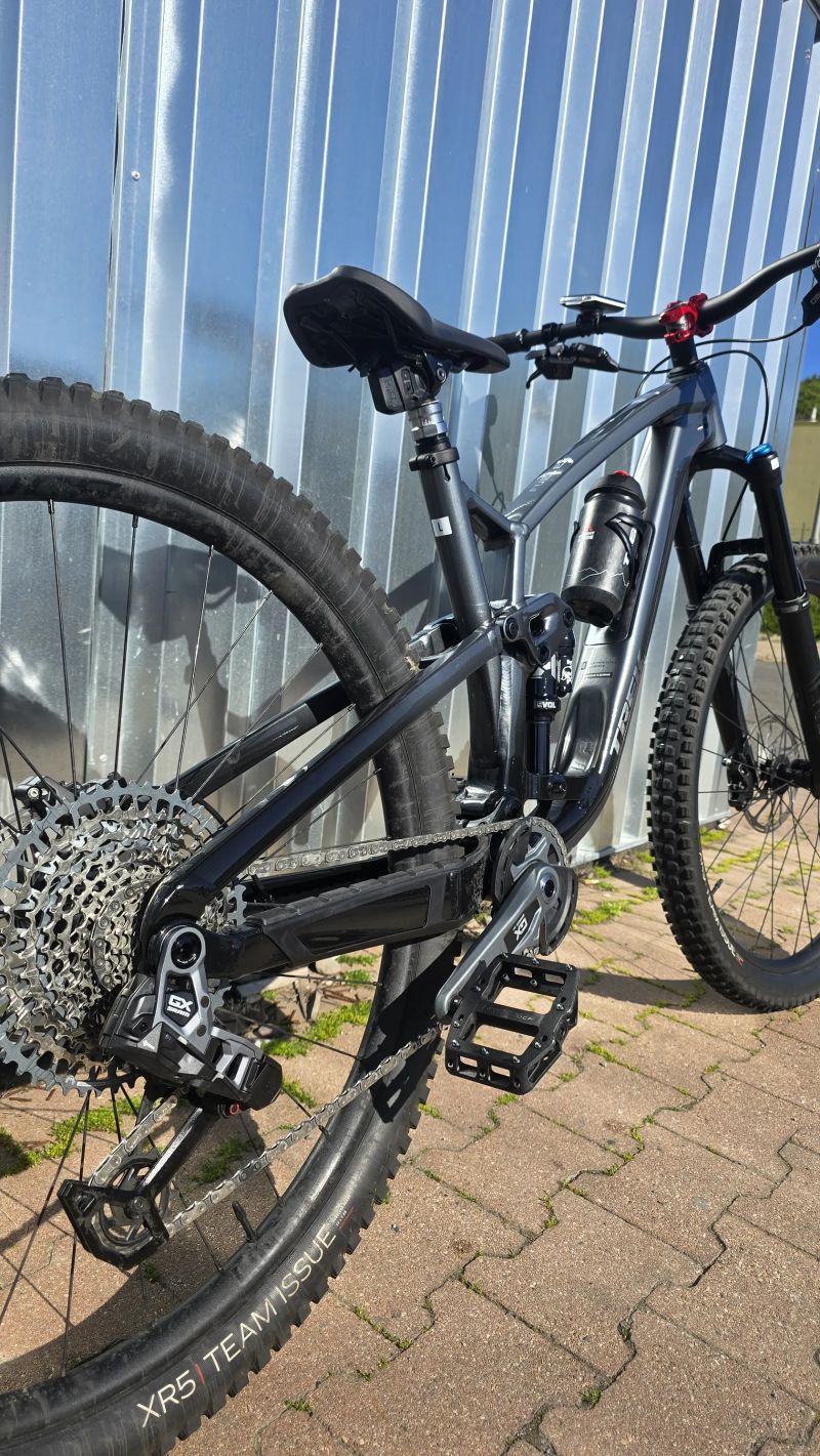 Trek Fuel Ex 8 Gen 6 GX AXS Reverb AXS (L)