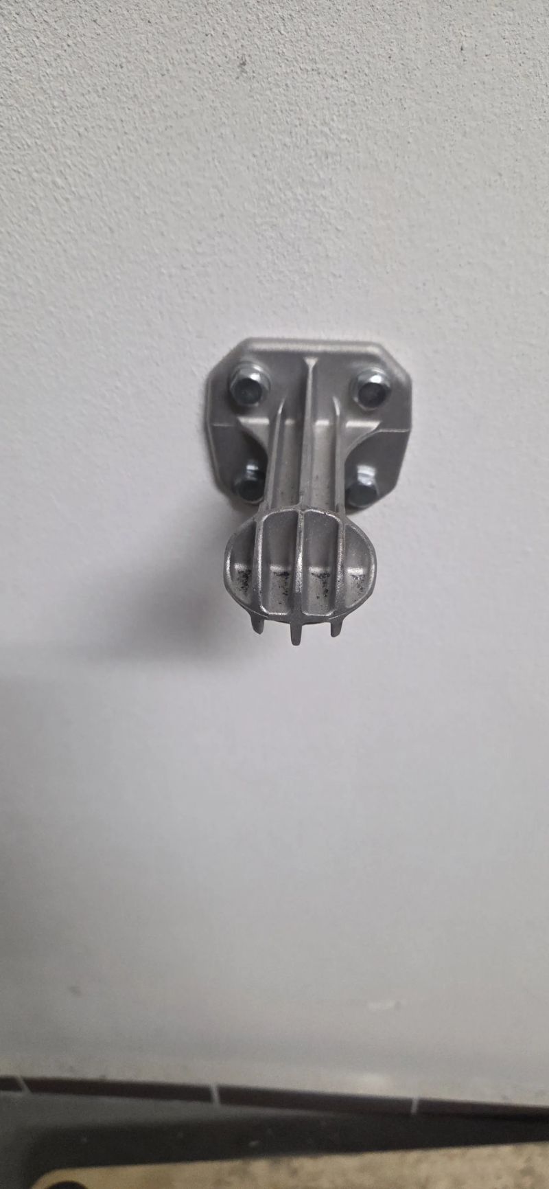 HAKR držák nosiče na zeď