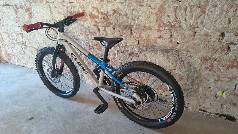 Cube Reaction 200 Pro