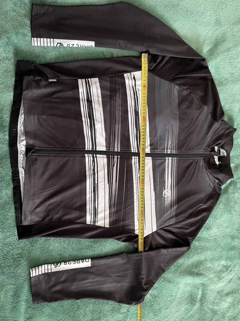 Nové i použité oblečení pro velké jezdce - kraťasy, dresy, bundy, tílka, větrovka, návleky