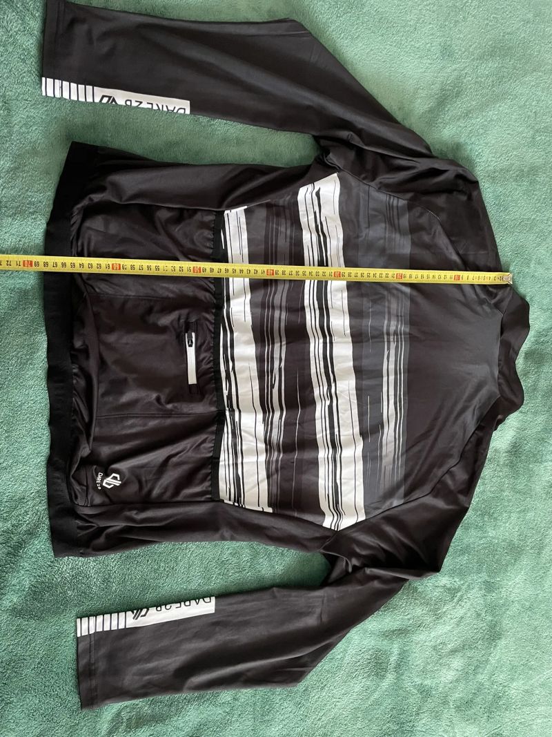 Nové i použité oblečení pro velké jezdce - kraťasy, dresy, bundy, tílka, větrovka, návleky